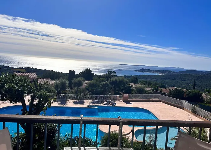 Pool House 2 Etoiles Vue Panoramique Amazing Sea View Wifi Linge Linen Inclus Aircondition